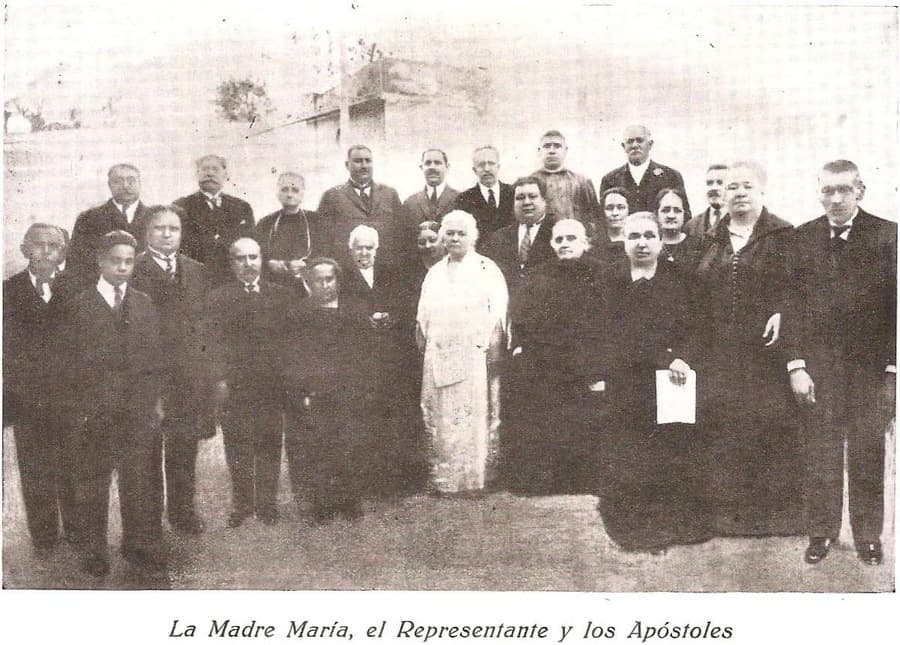 0 18 Apóstoles de la Madre María