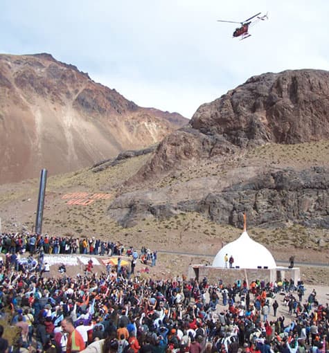 Fotografía documental — Peregrinación a la montaña: un encuentro con El Mensaje de Silo