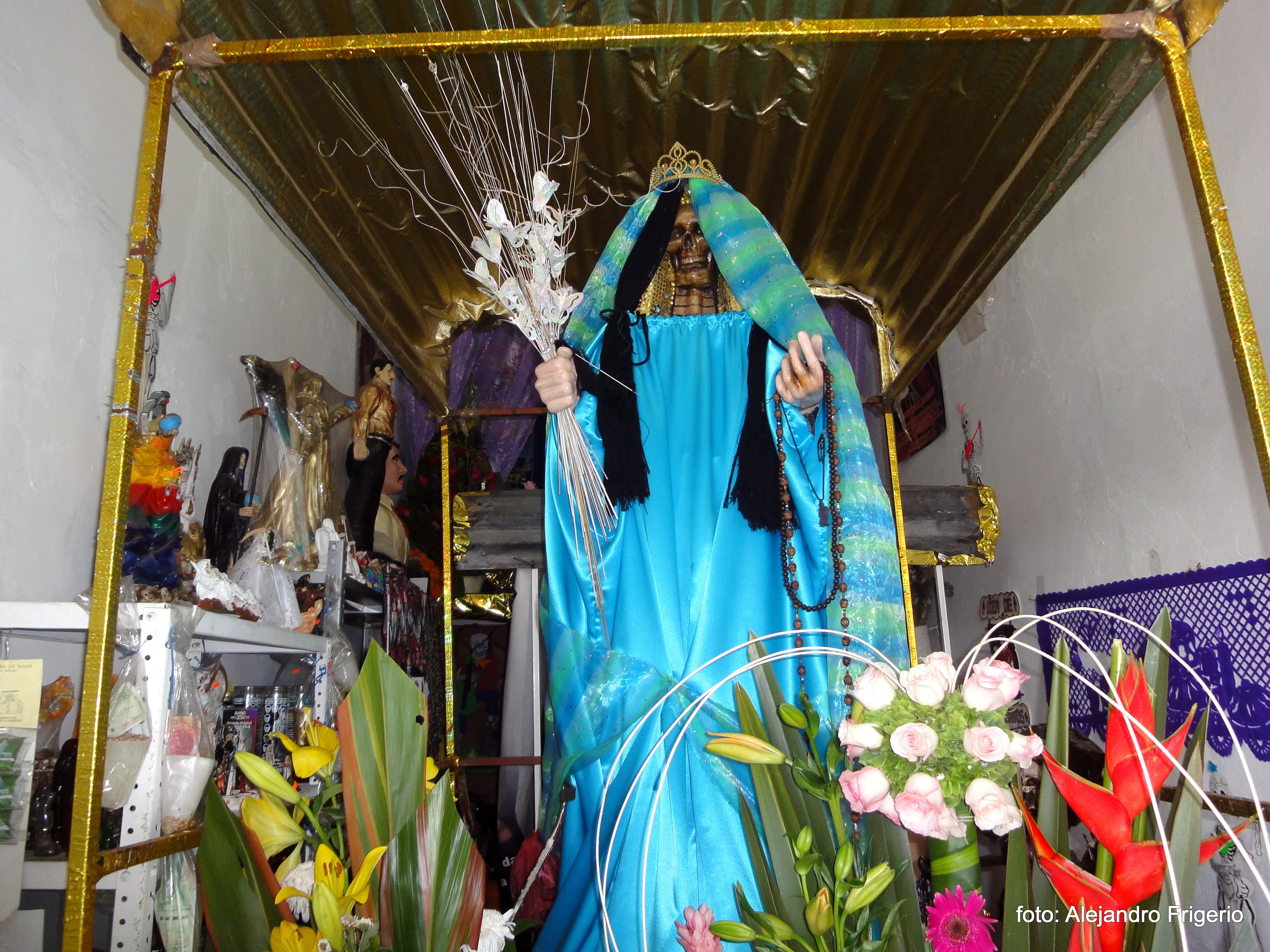 Fotografía documental — Ensayo visual/Crónica: En busca de La Santa Muerte en el DF