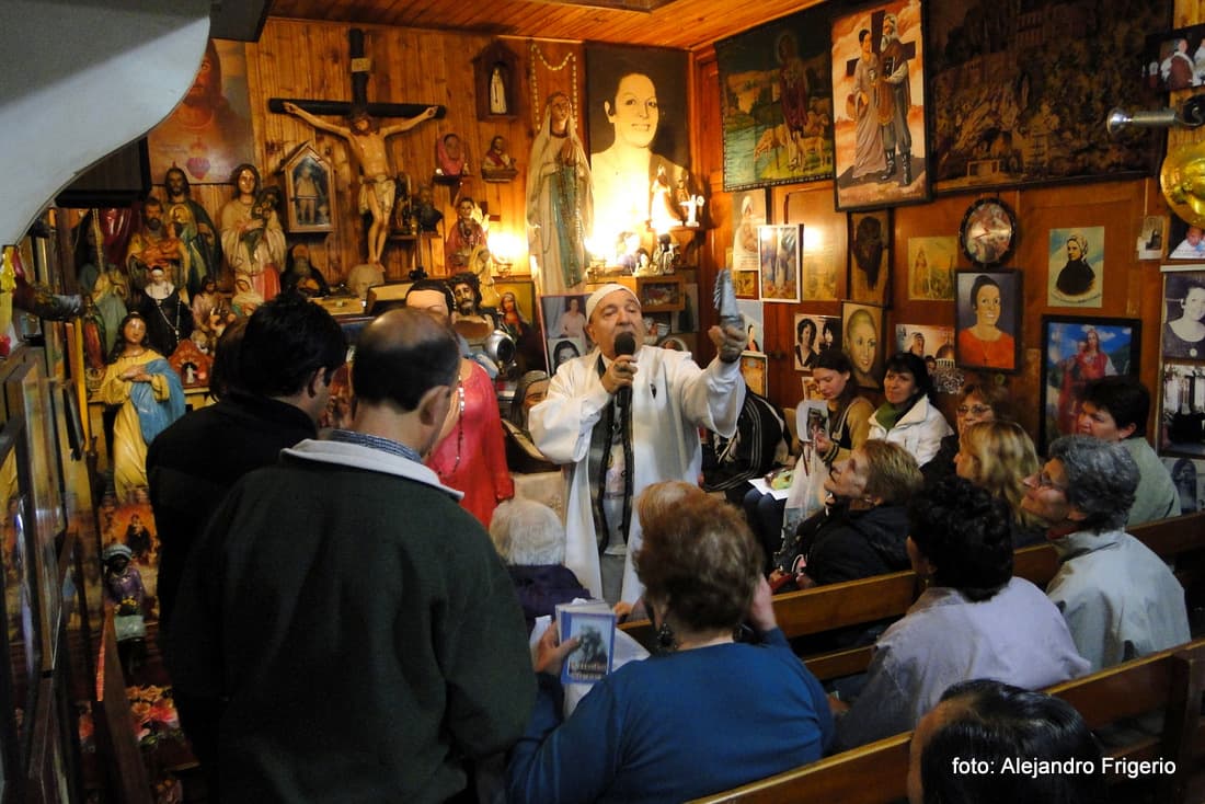 Fotografía documental — El (pretendido) pluralismo religioso Argentino y nuestra limitada manera de estudiarlo