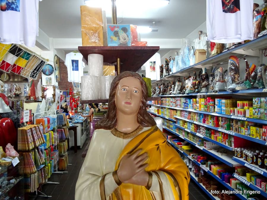 Fotografía documental — La perspectiva de la religión material -contra los sesgos mentalistas en el estudio de la religión