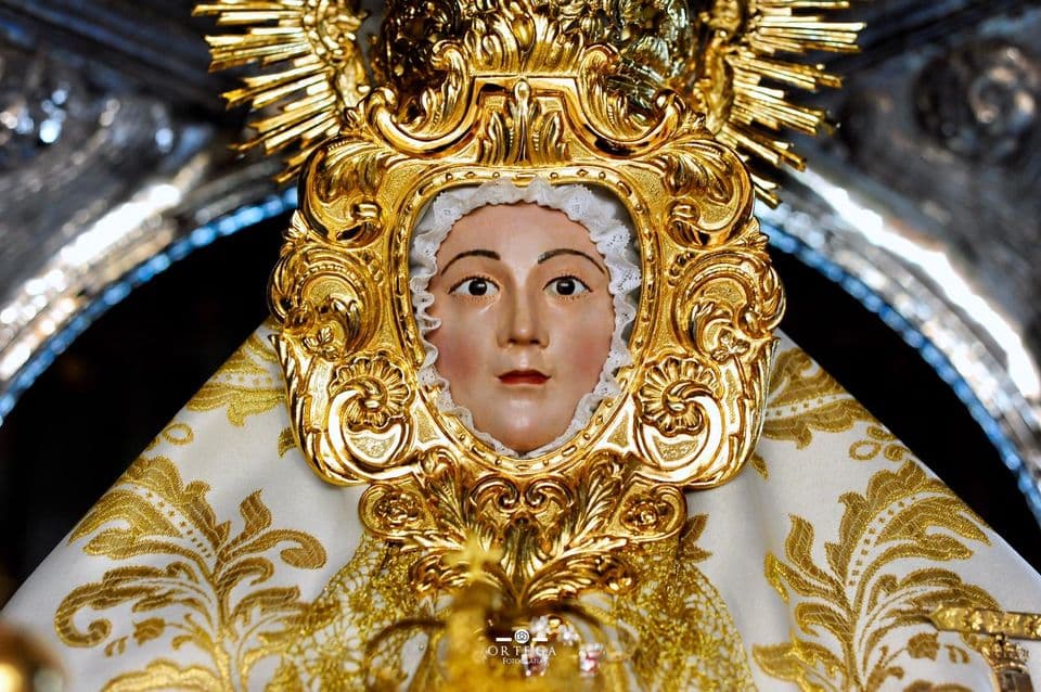 Fotografía documental — «Ser afectada» por la Virgen de Alcalá: cómo una antropóloga protestante se relacionó con una imagen católica